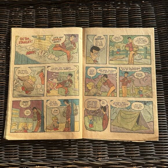 Dennis The Menace No. 28 Paper Airplane Cover Golden‎ Age Comic - Picture 5 of 8